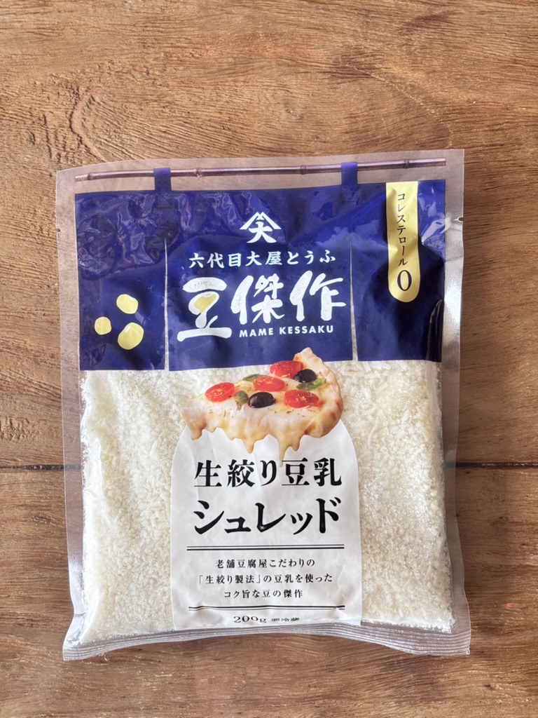 六代目大屋とうふ 豆傑作 シュレッドのパッケージ（表）